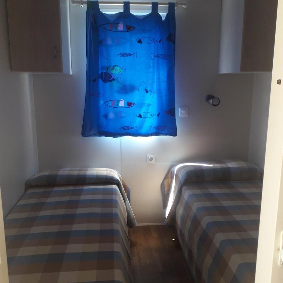 Campalans Hotel Rural Bungalows Mobilhomes Borreda ภายนอก รูปภาพ