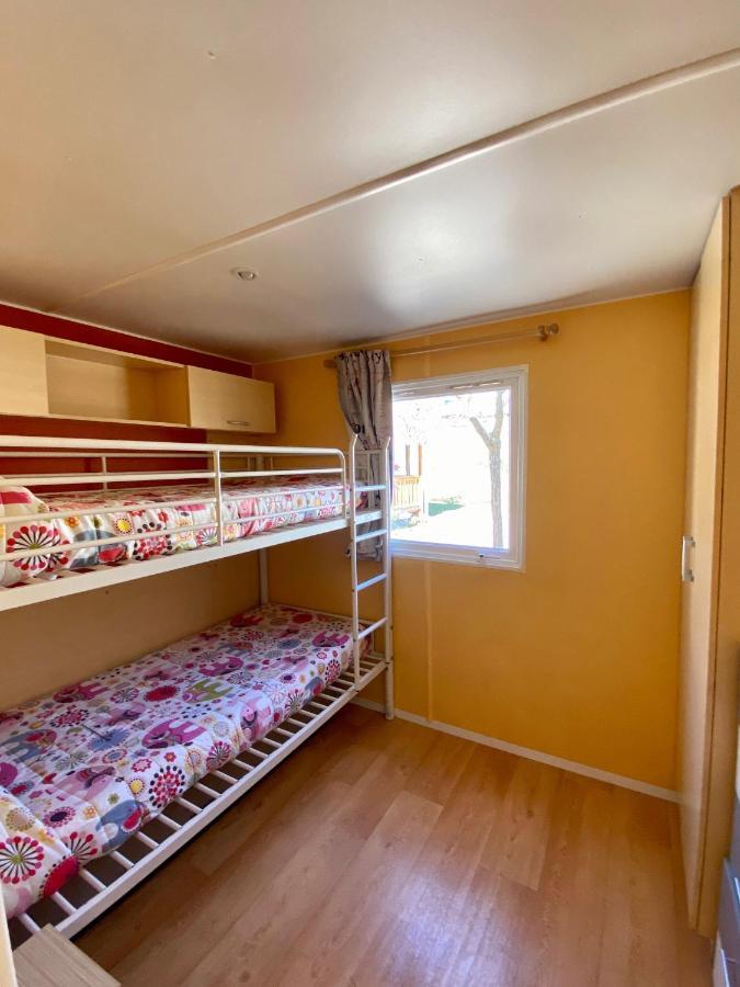 Campalans Hotel Rural Bungalows Mobilhomes Borreda ภายนอก รูปภาพ