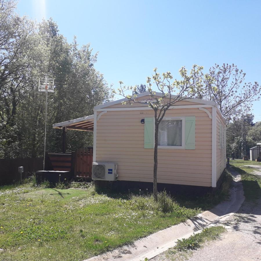 Campalans Hotel Rural Bungalows Mobilhomes Borreda ภายนอก รูปภาพ